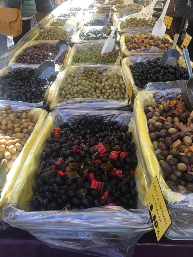 شقة Un Coin De Luberon LʼIsle-sur-la-Sorgue المظهر الخارجي الصورة