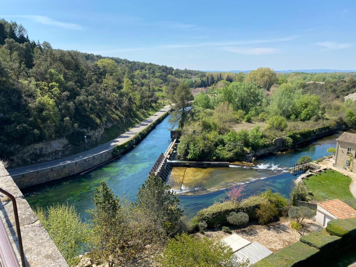 شقة Un Coin De Luberon LʼIsle-sur-la-Sorgue المظهر الخارجي الصورة